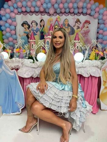 Deolane bezerra image