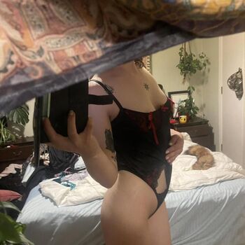 Depop wins image