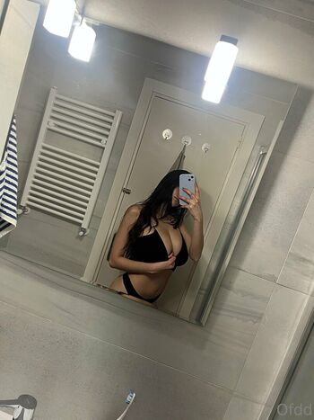 Derlydaniela image