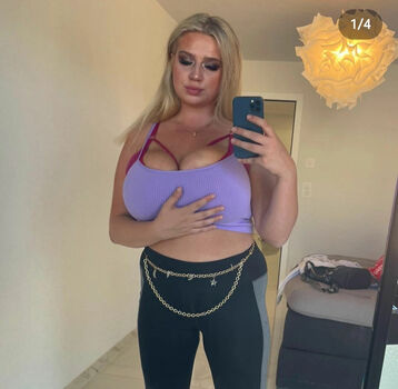 Desiree reichmuth image