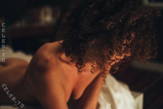 Desiree ronit image