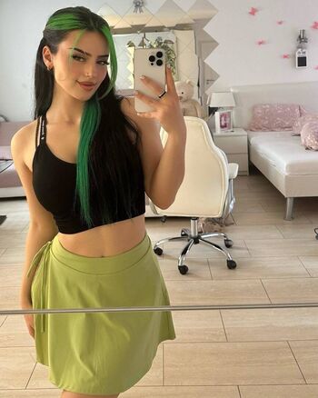 Dilaraa page 3 image