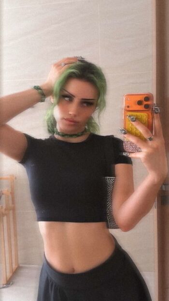 Dilaraa page 2 image