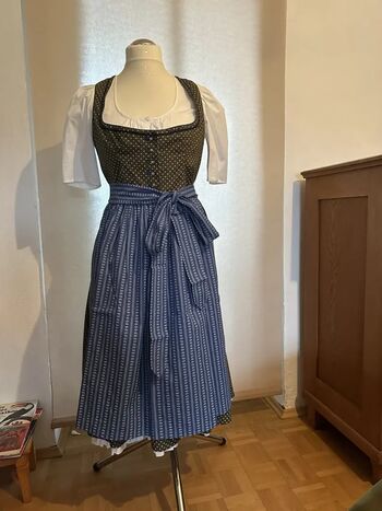 Dirndl julia image