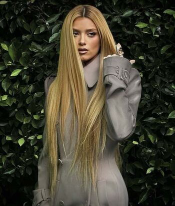 Dixie d amelio page 3 image