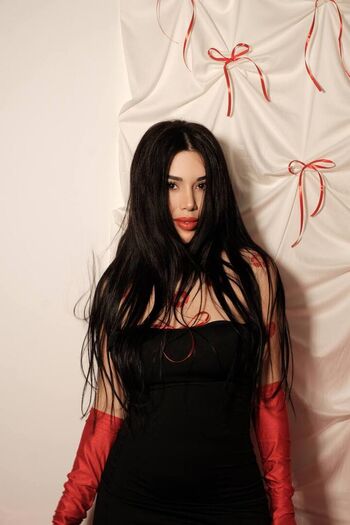 Diyorik azimova image