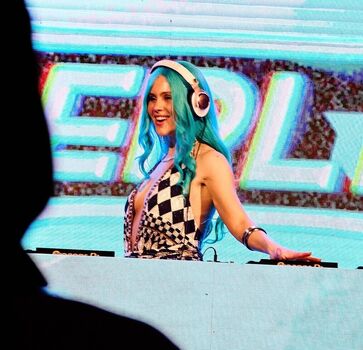 Dj tigerlily image