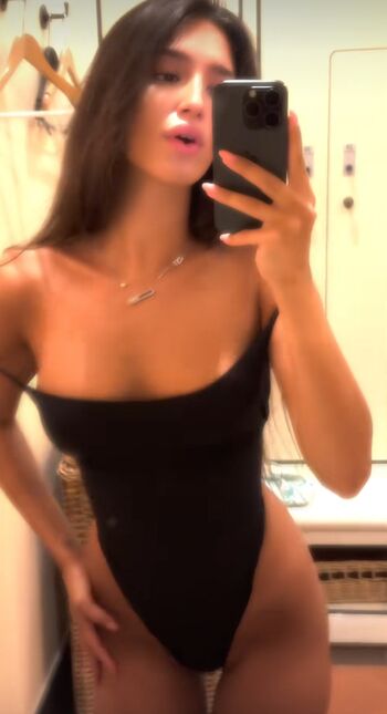Djina dzinovic image