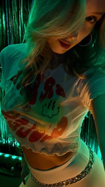 Djmissshelton 1 image