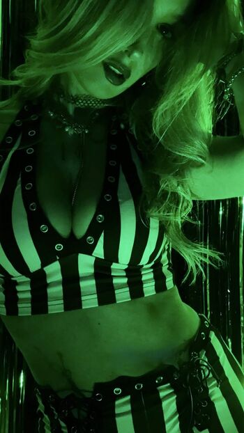 Djmissshelton 1 image