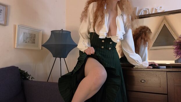 Doll lesli image