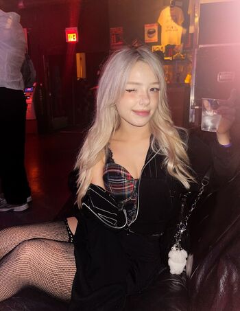 Dollblush image