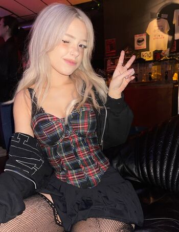 Dollblush image