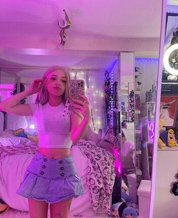Dollblush image