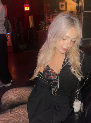 Dollblush image