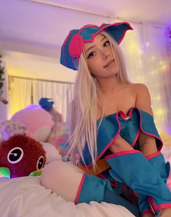 Dollblush image