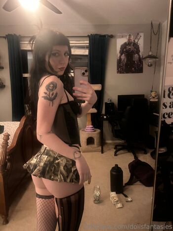 Dollsfantasies image