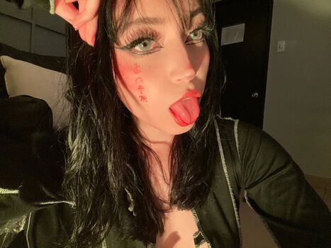 Dollyghost image