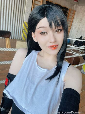 Donna loli 1 image