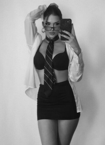 Donnafetro page 2 image