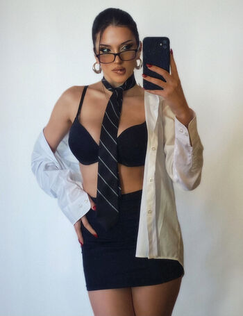 Donnafetro page 2 image