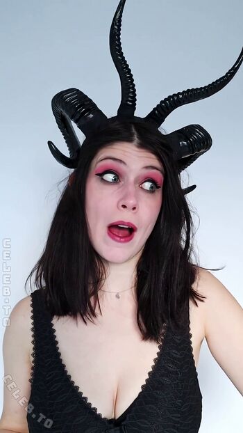 Dont Trust The Rabbit