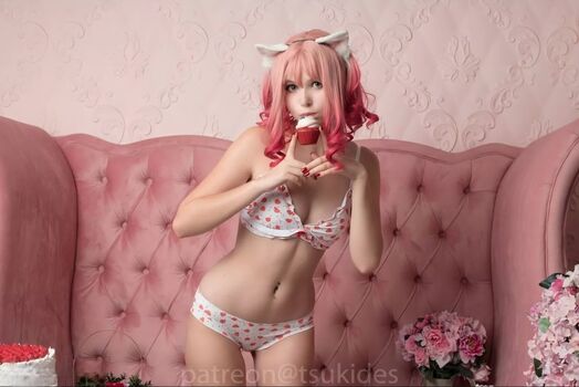 Dosya Gasai/Tsuki.Des