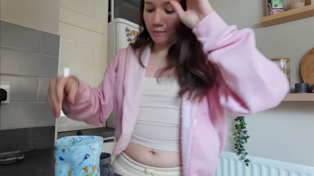 Double take reacts image