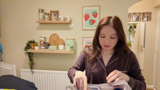 Double take reacts image