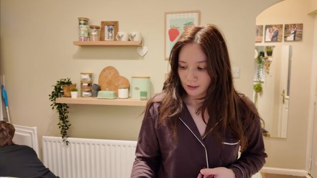 Double take reacts image