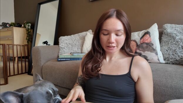 Double take reacts image