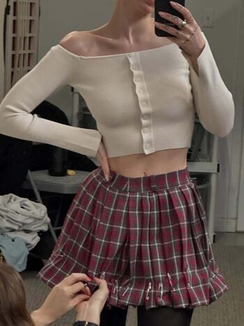 Dove cameron page 6 image