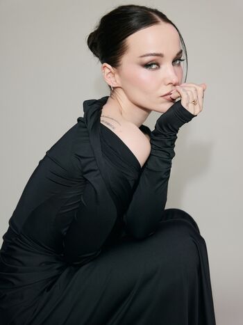 Dove cameron page 4 image