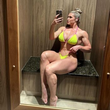 Dr colette larsen image