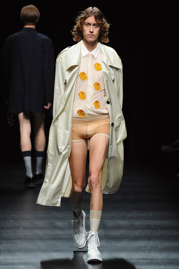 Dressedundressed image