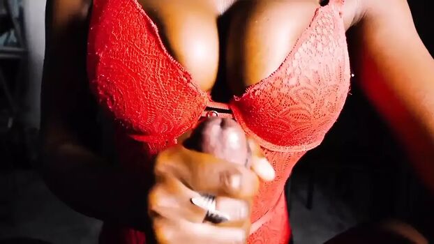 Ebonytittyfuck image
