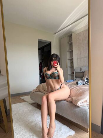 Ece ronay 1 image