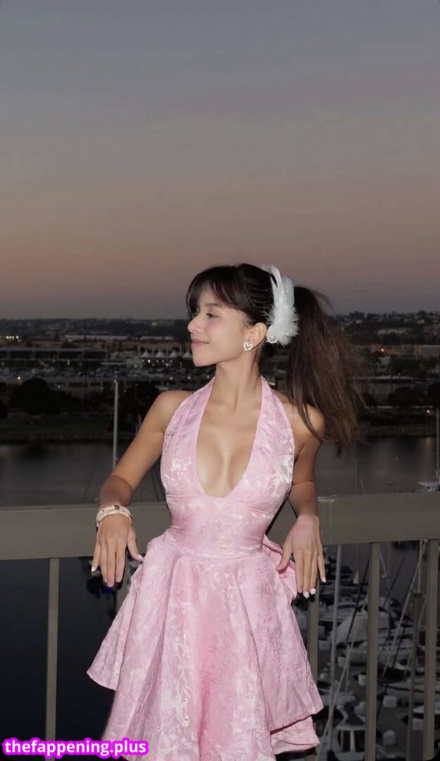 Eeeveenara / Eevee Enara / eeveenara Foto OnlyFans Desnuda #485