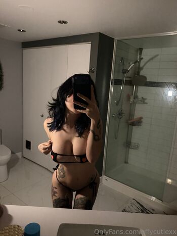 Effycutiexx 1 image