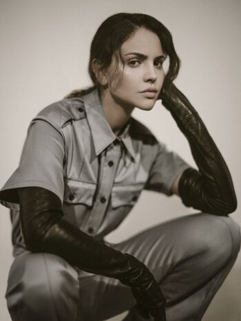 Eiza gonzalez 1 image