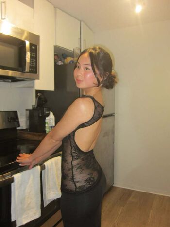 Elaine gu image