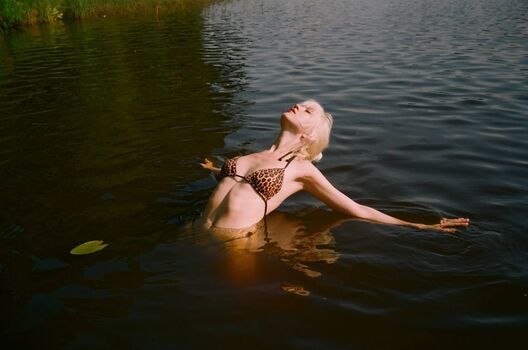 Electric blonde image