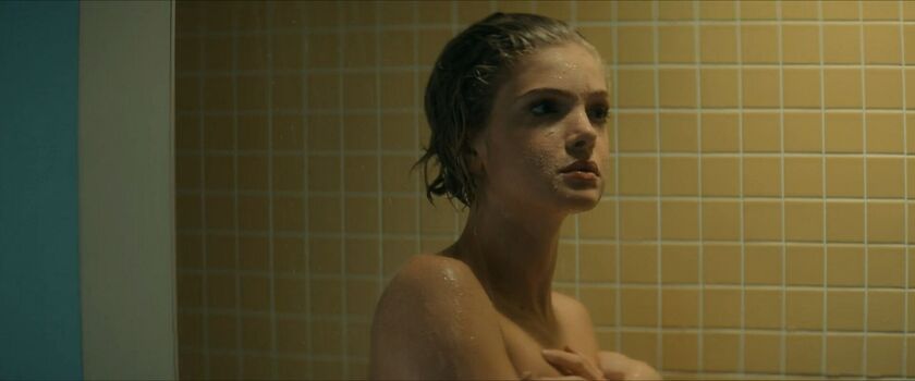 Elena kampouris image