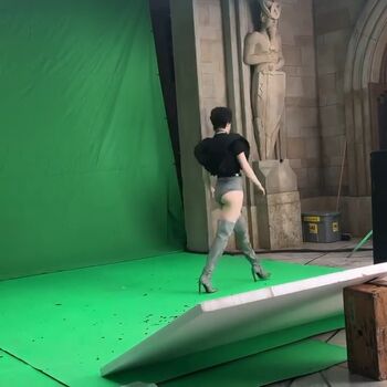 Elena kampouris image