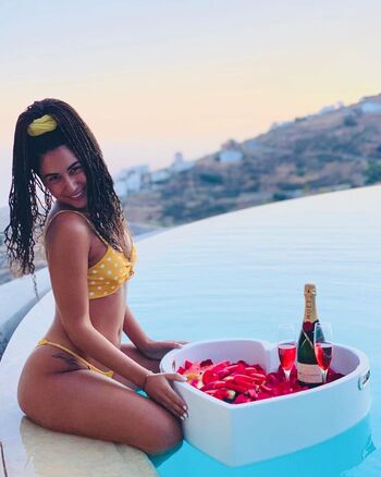 Elena Mariposa Kremlidou