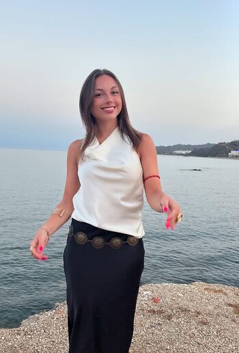 Elena moya page 2 image