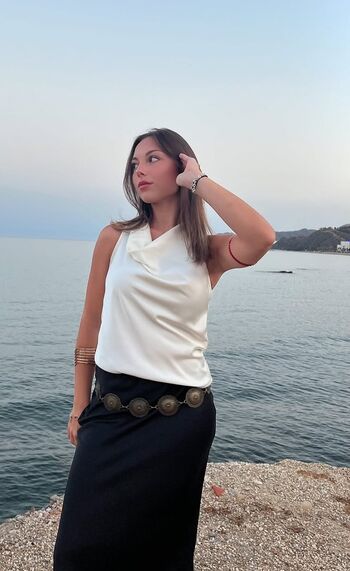 Elena moya page 2 image