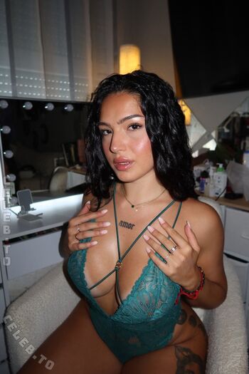 Elenalexis image
