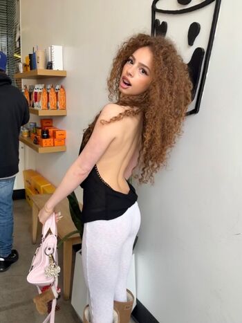 Eliana kalogeras image
