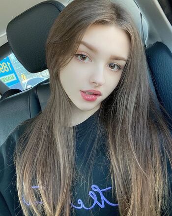 Elina karimova page 2 image